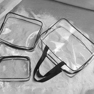 Set 3 organizatoare de cosmetice, transparente, ideale pentru calatorii